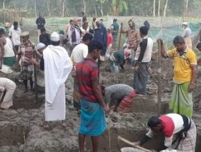 লঞ্চে অগ্নিকাণ্ডে নিহতদের ২৭ জনকে গণকবরে দাফন